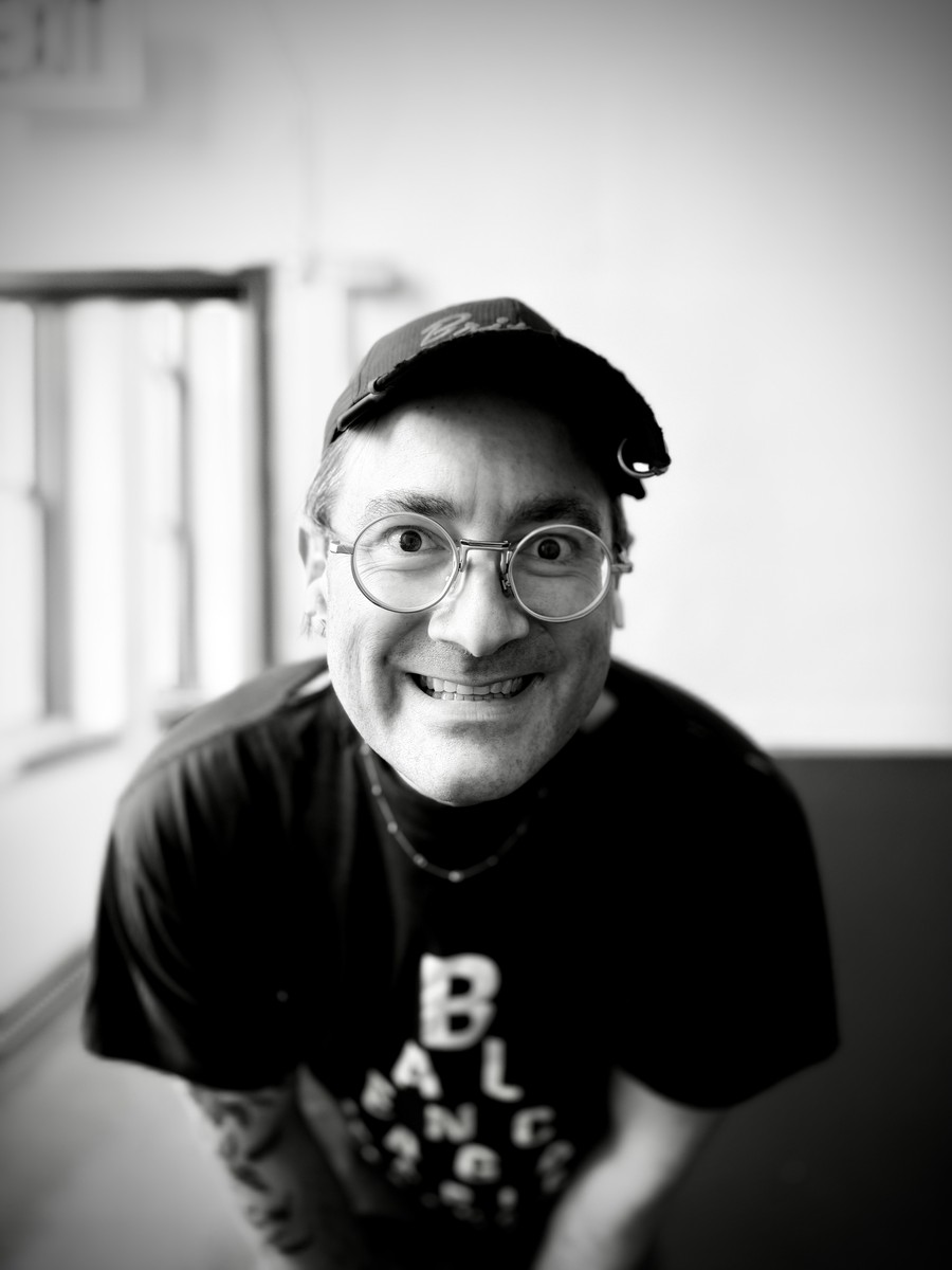 Gallery Nov 10, 2025 at 20:48 - Photo 5